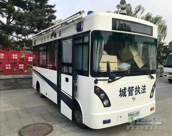 平安不落幕！森源鸿马移动警务室以科技之盾守护北京街头烟火气