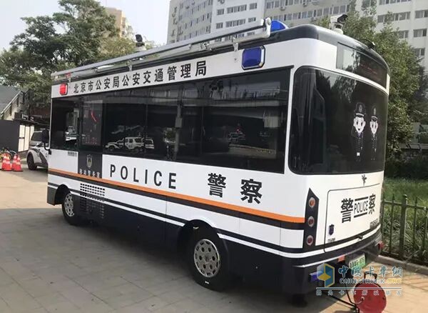 平安不落幕！森源鸿马移动警务室以科技之盾守护北京街头烟火气