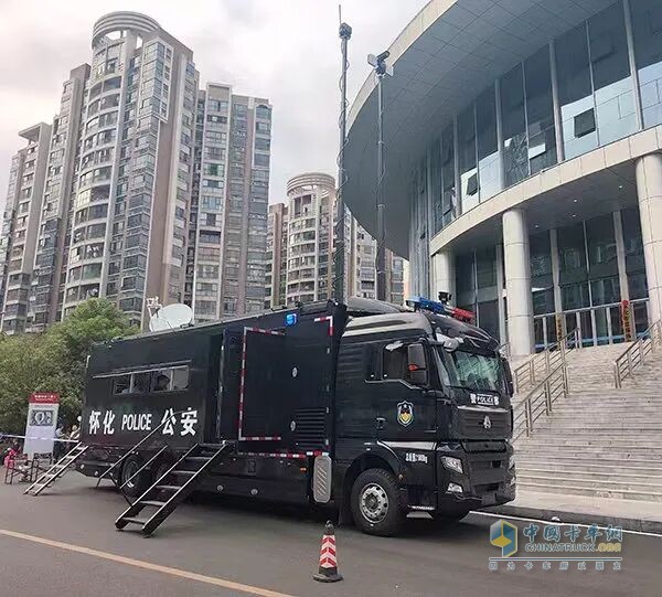 森源鸿马通信指挥车第三站为湖南旅发大会演唱会筑牢 “智慧防线”