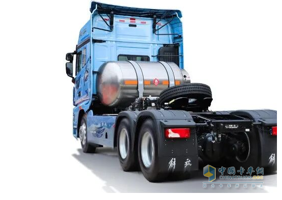 J7 6SX1领航版牵引车：助力运输人在创富之路上行得更稳、走得更远！