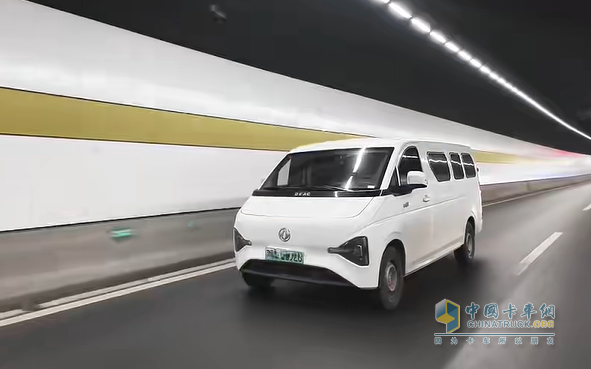 卢师傅与东风睿立达高能量的一天