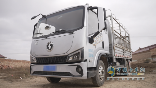 卡友马师傅的真心话：陕汽德龍G200强动力，高舒适 创富就选它