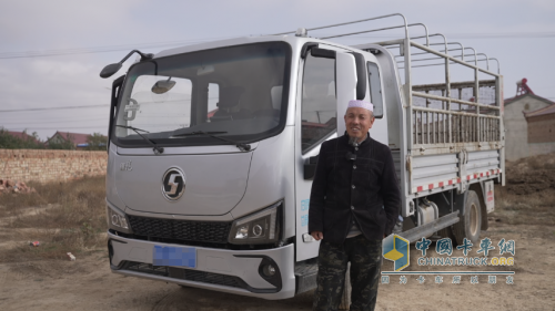 卡友马师傅的真心话：陕汽德龍G200强动力，高舒适 创富就选它