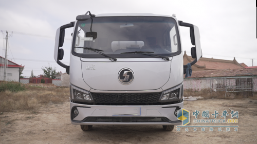 卡友马师傅的真心话：陕汽德龍G200强动力，高舒适 创富就选它