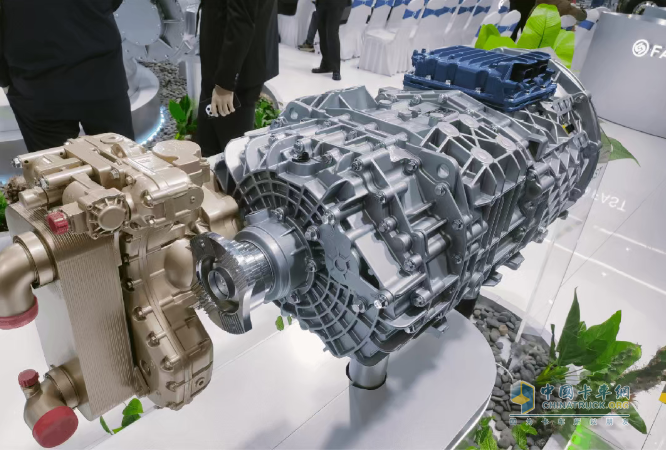 法士特携多款新品亮相中国国际商用车展