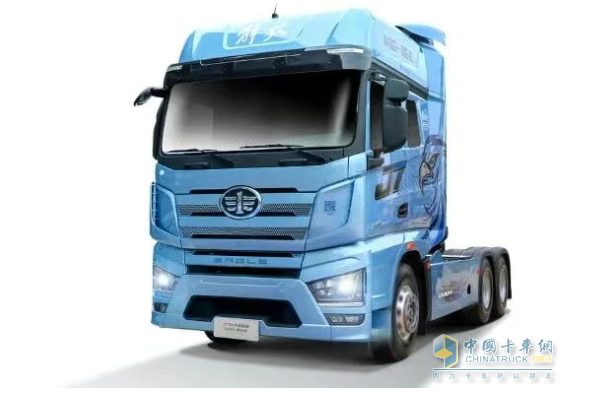 这辆解放J7太会“省”了！