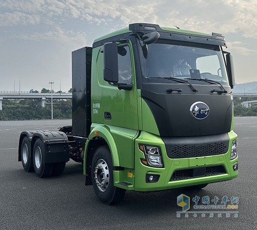 近日，工信部公示了第401批新车公告。中国卡车网通过盘点发现，本期公告有39款牵引车新品上榜。