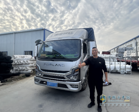 阮师傅与时代领航大G-F28T气体机的半月万公里运输路