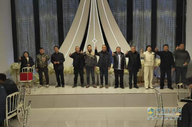 江淮1卡,马年开门红!喜报频传,温情启程