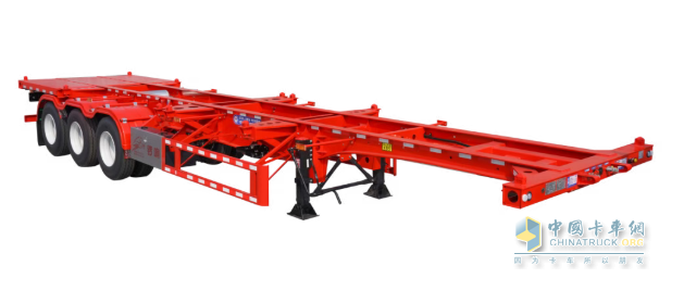 智领港口物流，锣响骨架车赋能华东高效运输！