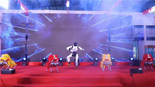 泉州迈源鸿好用车超级旗舰店暨福建首家好用能途配形象店盛大启幕