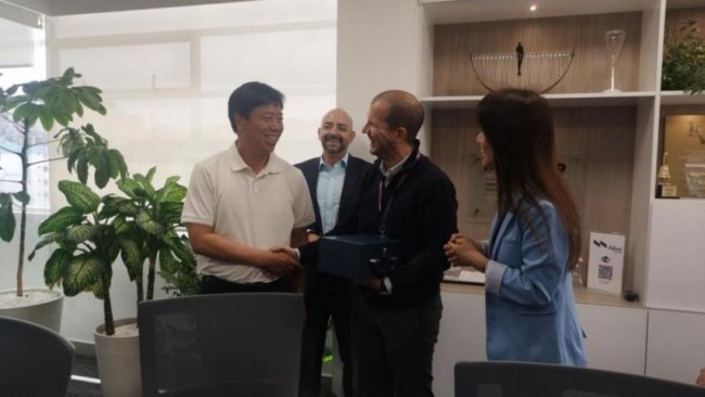 秘鲁50台EV背后的“绿色卡位战”：郑州日产如何成为拉美电动皮卡首选？