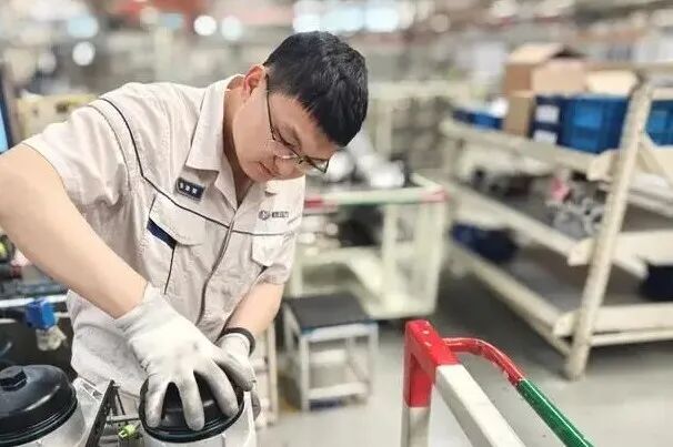 解放动力大柴工厂员工：坚守质量底线 筑牢制造根基