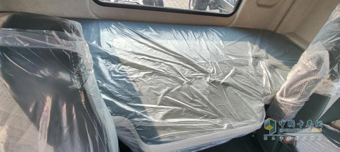 时效为王，舒适随行！乘龙H5V绿通房车高效领“鲜”每一程