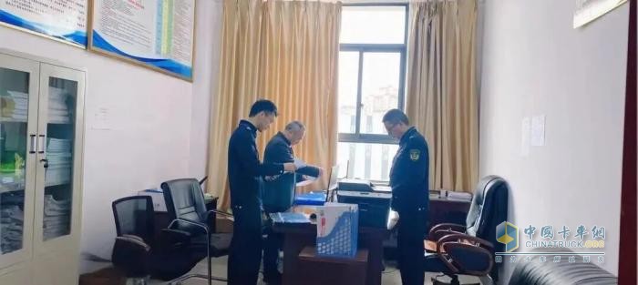 四川广安开展道路危险货物运输专项整治