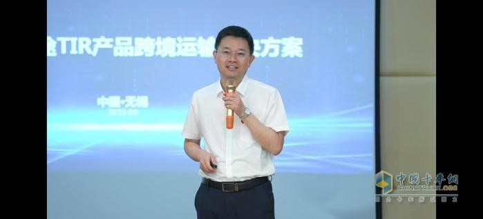 解放鹰途、J7创领版助阵“跨境物流论坛”
