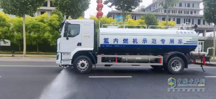 中国首台商用车燃氢发动机在河北沧州投用