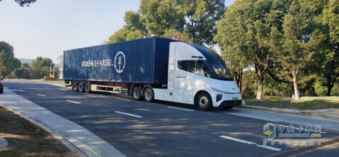沪津干线1,000+km仅补能一次！苇渡Windrose纯电重卡助力德迅Kuehne+Nagel实现零排放运输