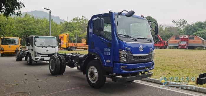 乘龙L2自卸车：动力强劲，承载可靠，城乡运输创富更高效