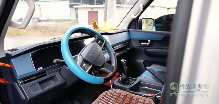 与祥菱V5同行 夏立平的药材人生与她的“靠谱老伙计”