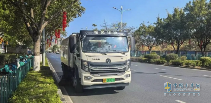 2025春节保障行动 福龙马以责任担当守护城市温度
