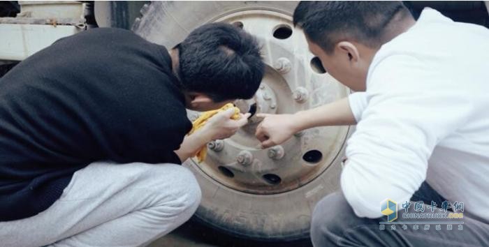 康迈挂车轮端：省心省事省钱 让货运更高效