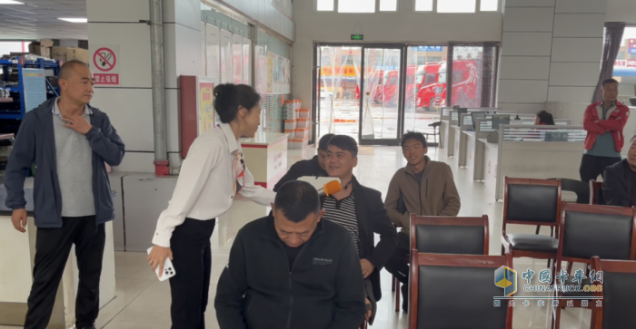 共享关怀 舒适畅行—伊思灵华泰客户关爱固原站完满举行