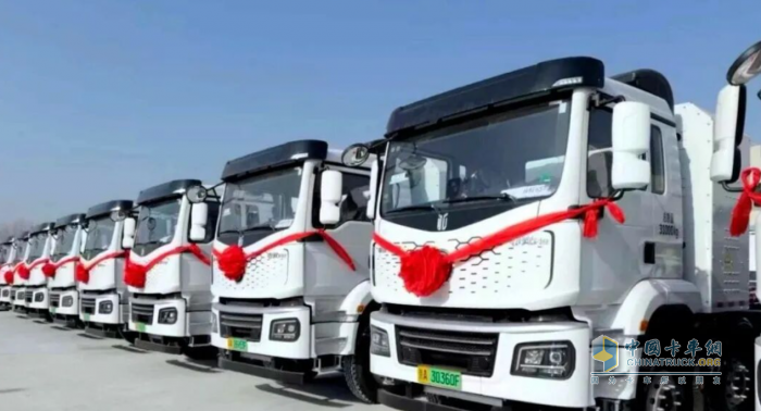 奋战开门红 质子汽车氢燃料环卫车批量交付北京房山