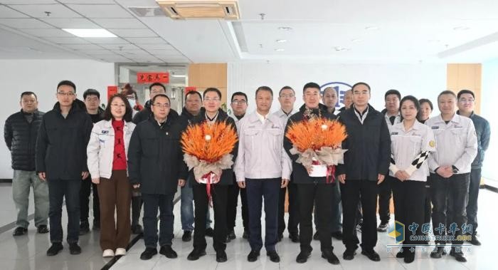 解放动力举行誓师大会暨升旗仪式