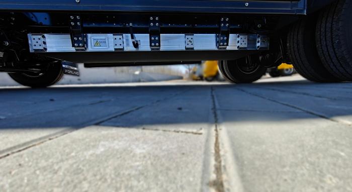 时代领航M5纯电轻卡：如何成为全场景高效赚钱利器