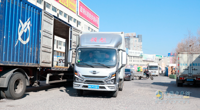 德州快递先锋生师傅：领航大G-LNG轻卡破解“高效与成本”双重难题