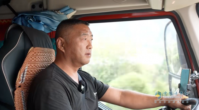 从霸龙到H7，这位货运老司机为何独宠东风柳汽乘龙？