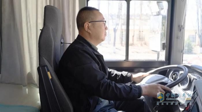 批量交付！宇通新能源环卫车走进长治，以安睿通智赋“山水名城”！