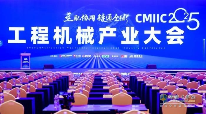 荣誉再+1！宇通环卫荣登“TOP10新能源明星产品年度榜”!