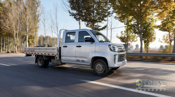 祥菱V5：水果摊主的移动商铺‌‌—河北唐山杨师傅的运输升级之路