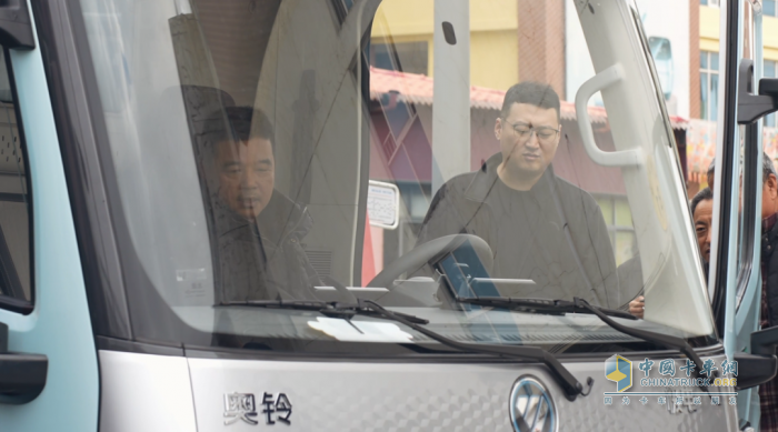 福田启明星实力圈粉八闽卡友：动力够劲、续航够稳，跑冷链也无忧