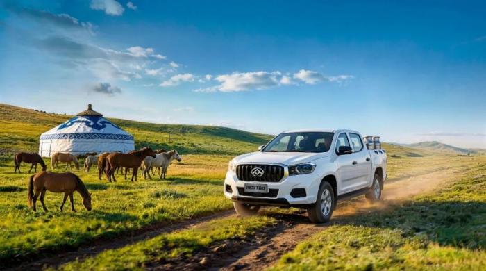 售价7.98万元起！上汽大通皮卡三车齐发，第40万辆整车荣耀下线