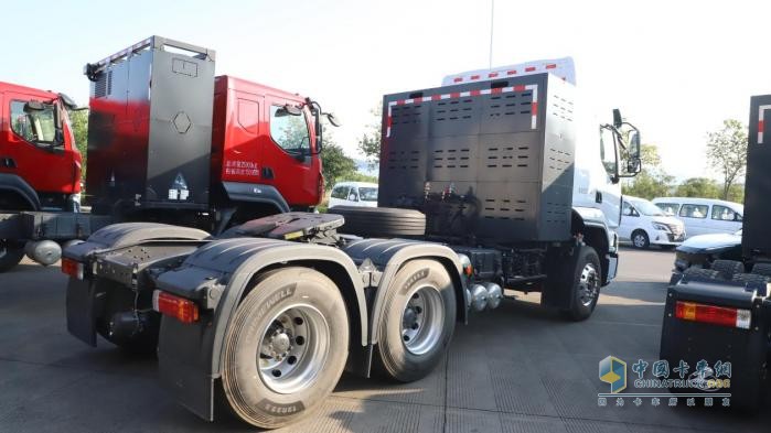 东风柳汽,乘龙H5牵引车,新能源货运