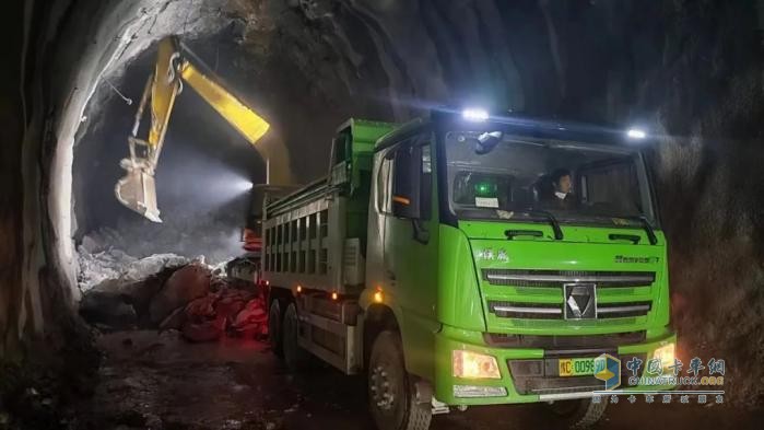 徐工新能源自卸车擦亮城市建设绿色底色