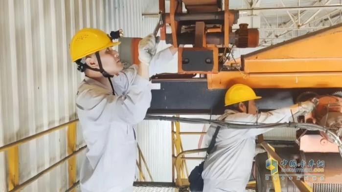 实干当“夏” “炎”值担当，高温里跑出东风商用车加速度