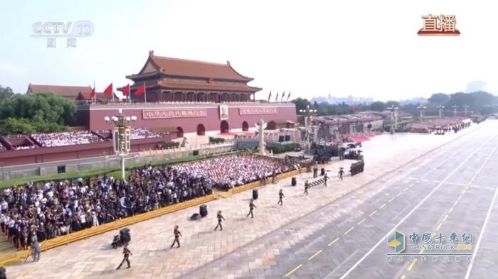 见证荣耀时刻！徐工成套装备硬核保障，杨东升受邀现场观礼