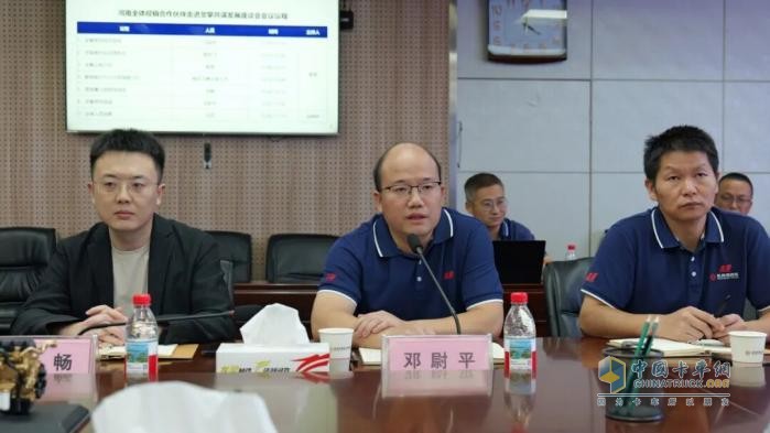 河南区域战略经销商走进龙擎，聚力赢未来！