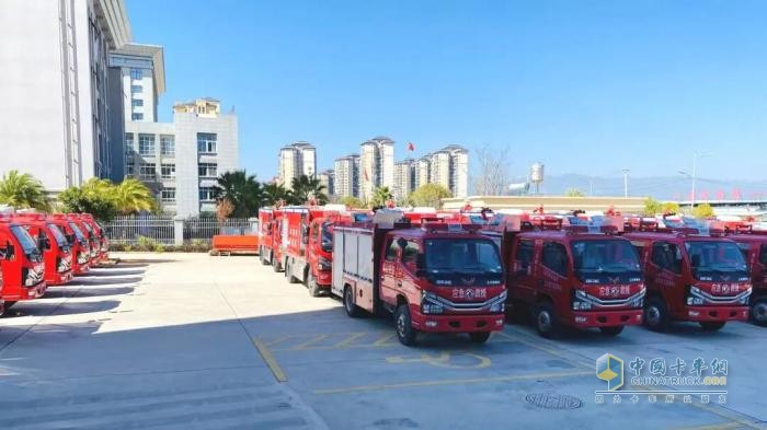 五菱消防车以应急救援利器，护万家平安