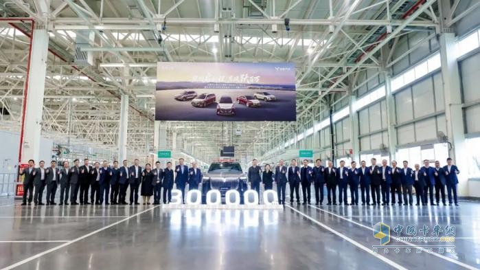 东风跃百万 同心共出征！东风全力冲刺年度新能源100万销量