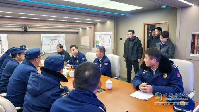 森源鸿马二级拓展通信指挥车助力安阳高层建筑灭火救援演练