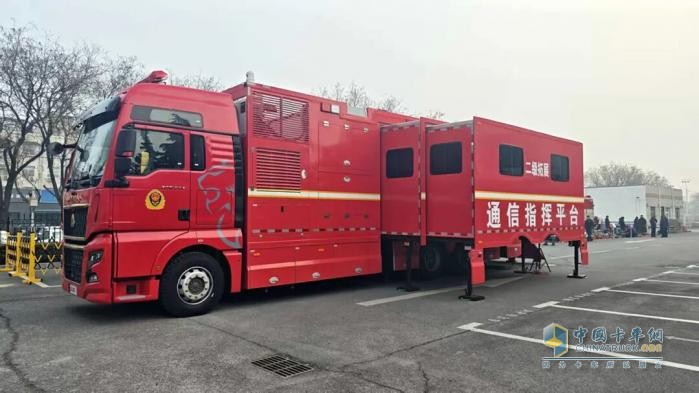森源鸿马二级拓展通信指挥车助力安阳高层建筑灭火救援演练