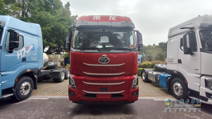 乘龙H7 Pro LNG牵引车：干线创富利器，全维优势护航每一程