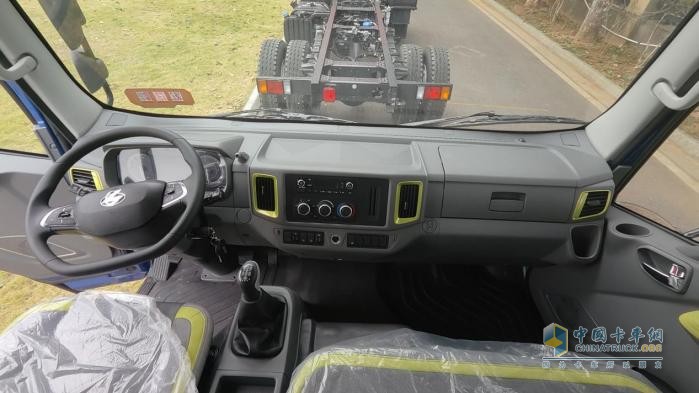 乘龙L2自卸车：动力强劲，承载可靠，城乡运输创富更高效