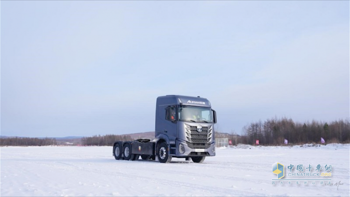 -35℃极寒测试 福田欧曼银河纯电+混动重卡以硬核实力破寒区运输痛点
