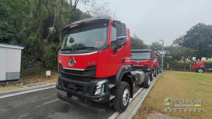 乘龙H5 4×2极限自卸车：矿山工地全场景 多拉多赚更能扛